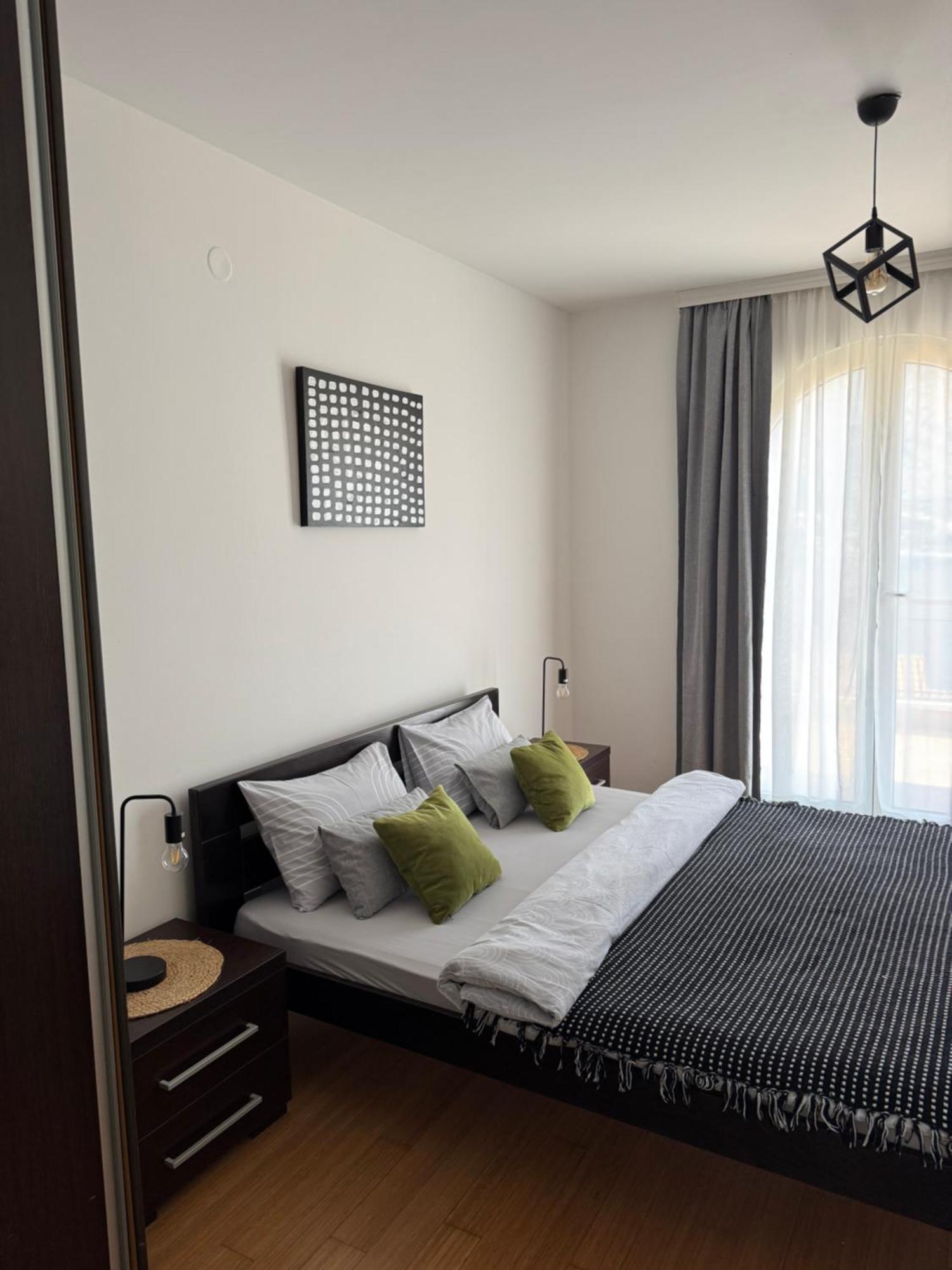 J&M Apartment Kotor Buitenkant foto
